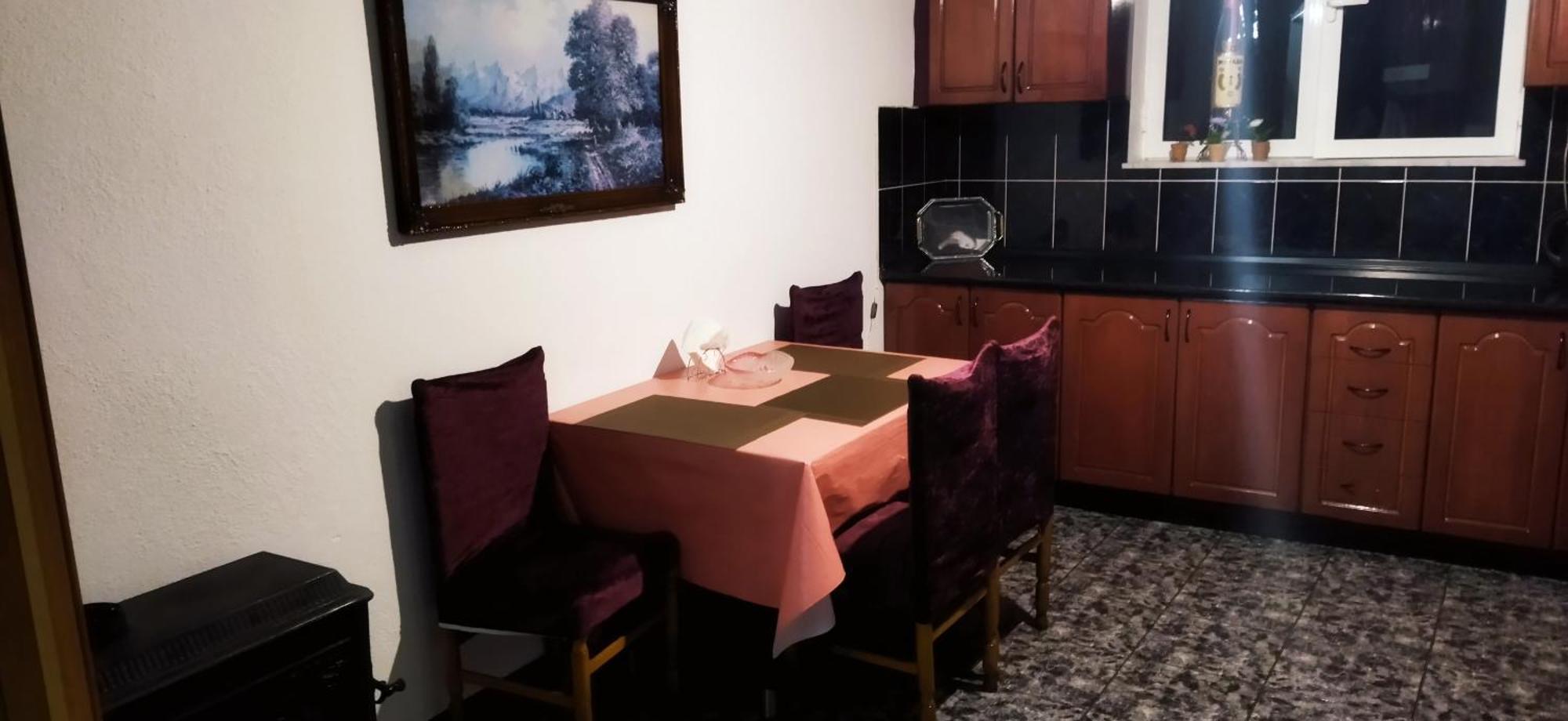 New Apartament Πόγραδετς Εξωτερικό φωτογραφία