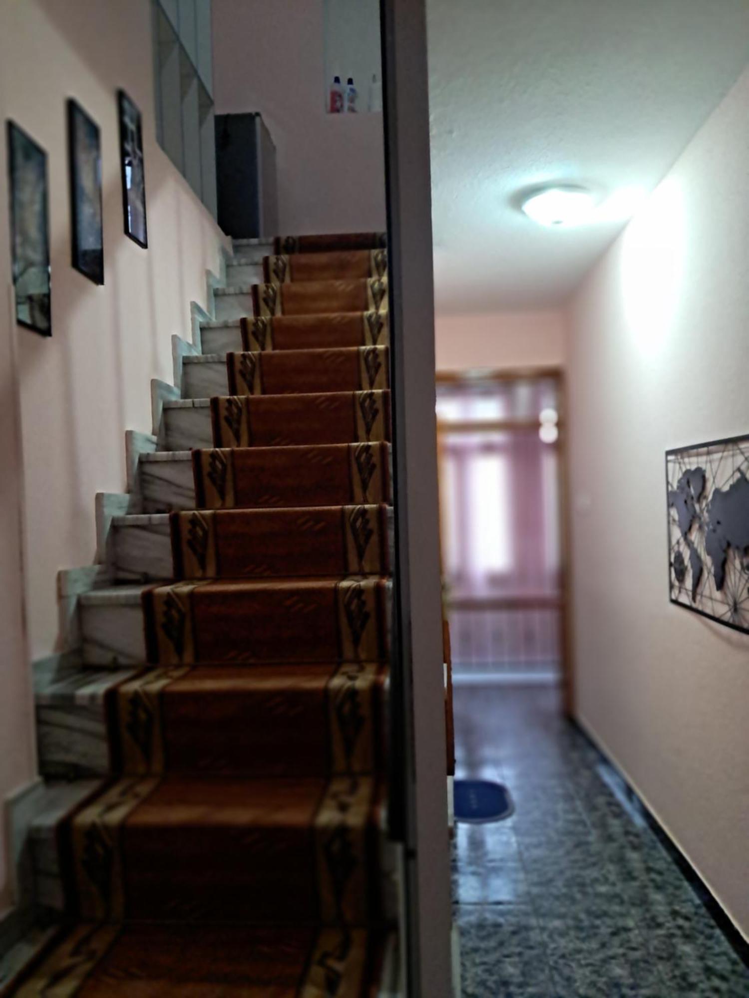 New Apartament Πόγραδετς Εξωτερικό φωτογραφία